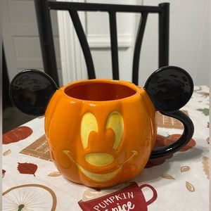 Mickey jack-o-lantern mug